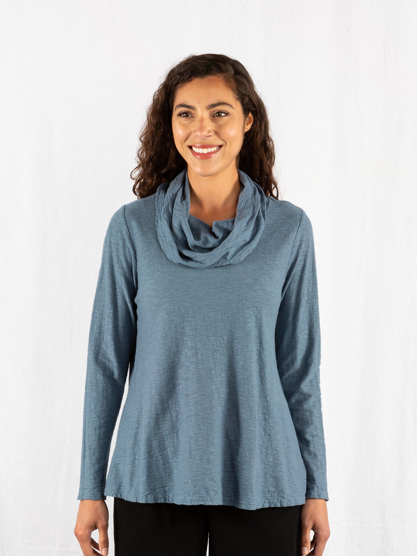 5027428 Cut Loose Cowl Neck Pullover